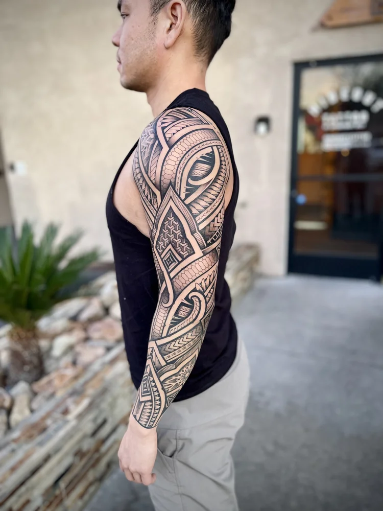 Polynesian-style tribal sleeve tattoo - By Kiwi Burt 18b Tattoo