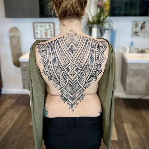 Symmetrical Polynesian back tattoo | Las Vegas Arts District