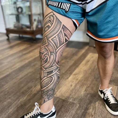 Large-scale Polynesian tribal leg tattoo Las Vegas - By Kiwi Burt 18b Tattoo