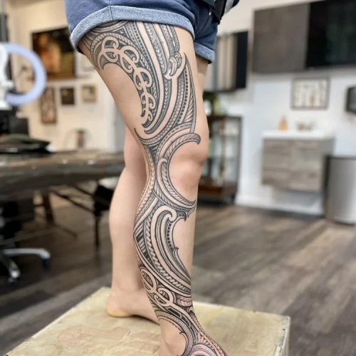 Large-scale Polynesian hip and thigh tattoo | Downtown Las Vegas