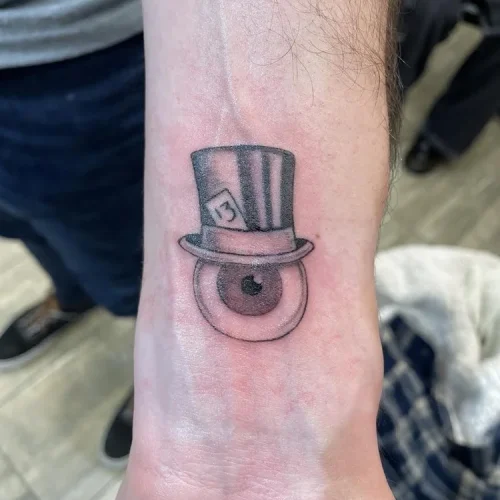 Eyeball tattoo wearing a Mad Hatter style | Downtown Las Vegas