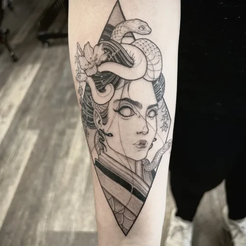 Illustrative tattoo of a Medusa - By Tyson 18b Tattoo